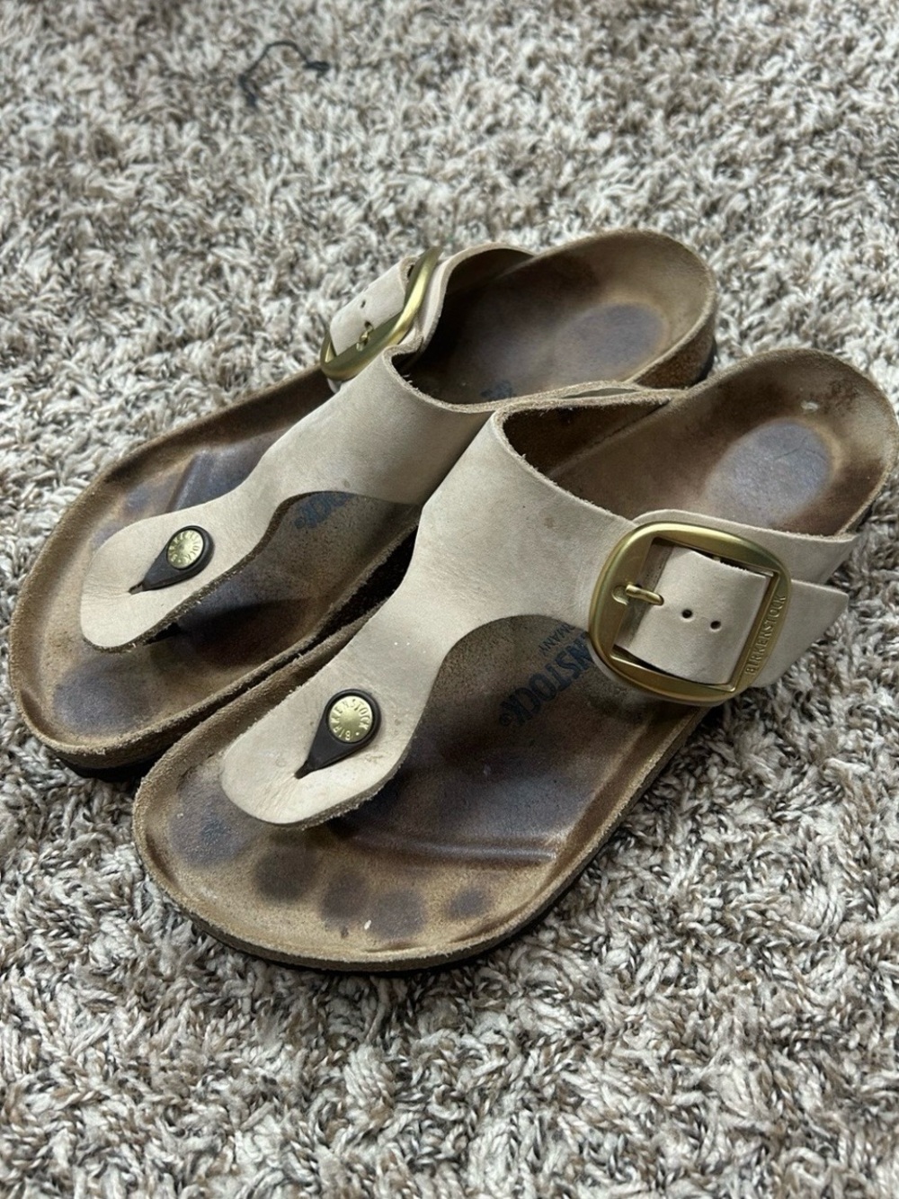 Big Buckle Birkenstock Gizeh- EU 40, US Women's 10/10.5 wide/regular width EUC